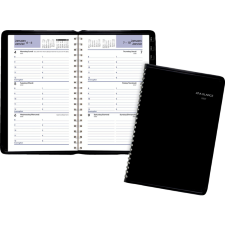 AT-A-GLANCE&reg; Weekly Desk Diary